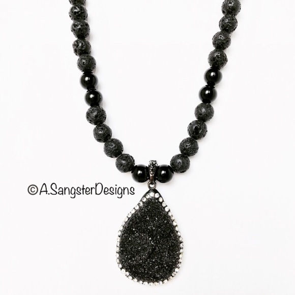 Men’s Onyx & Lava Stones + Druzy Pendant - Picture 2 of 2